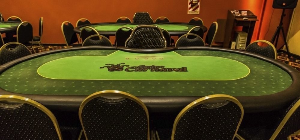 Carnaval Hotel Casino Энкарнасьон Экстерьер фото A table at the casino